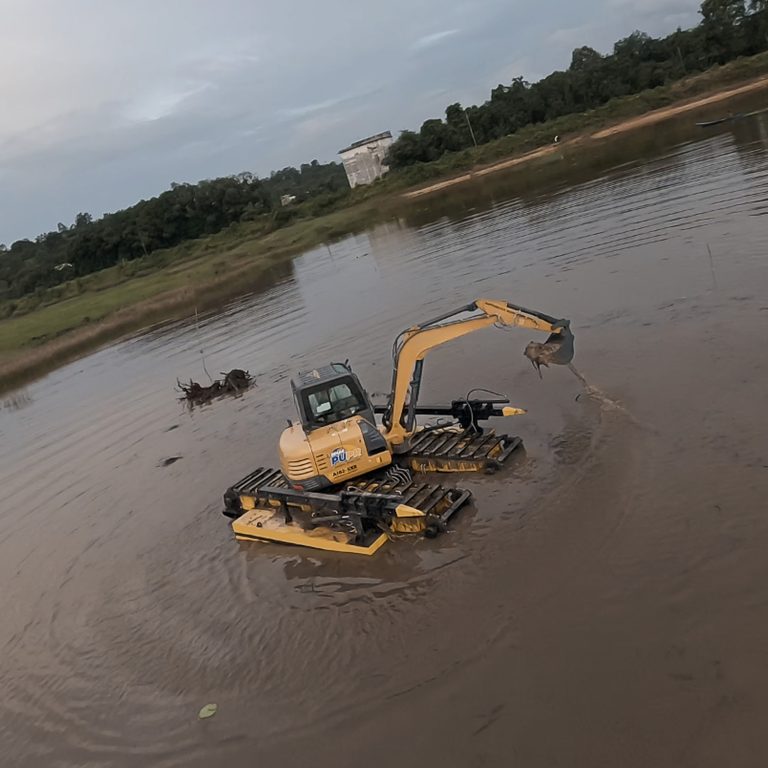 Amphibious Excavator 5 Ton Standard Arm AI02-5XE